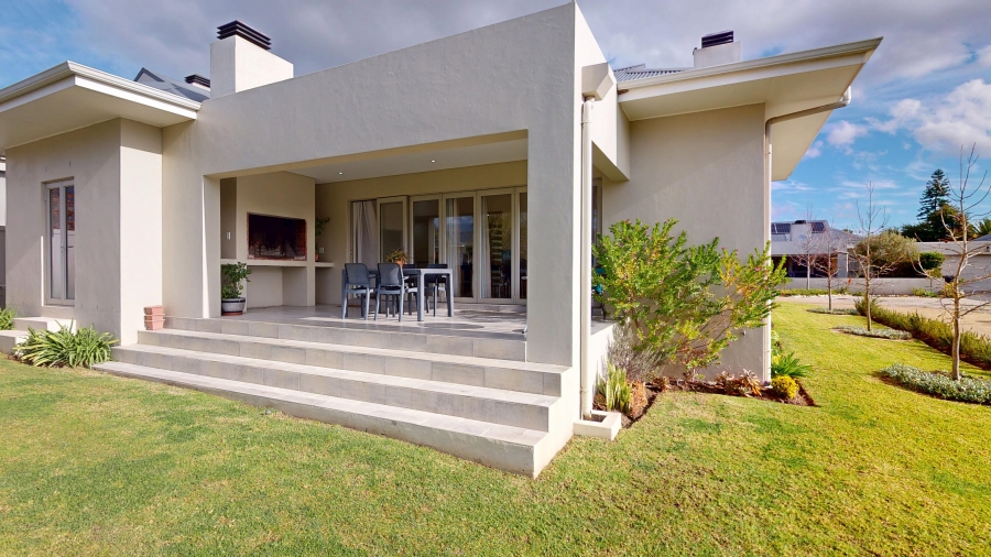 3 Bedroom Property for Sale in Ranzadale Western Cape